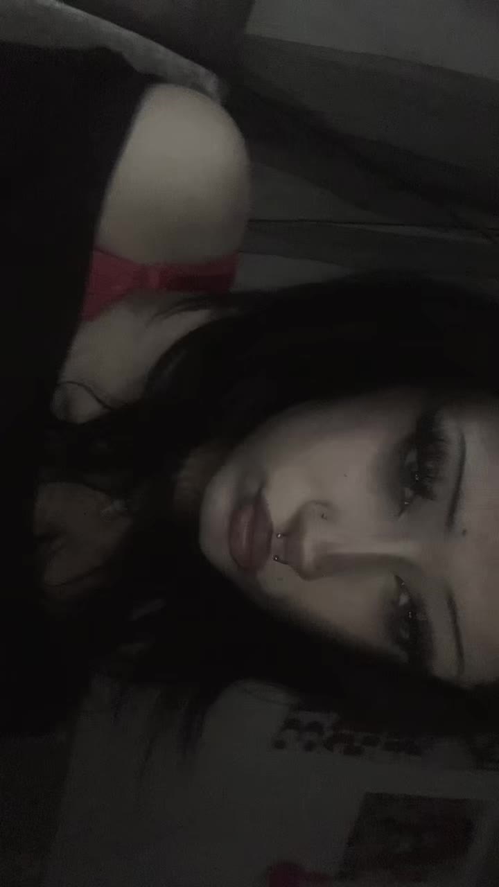 @♱