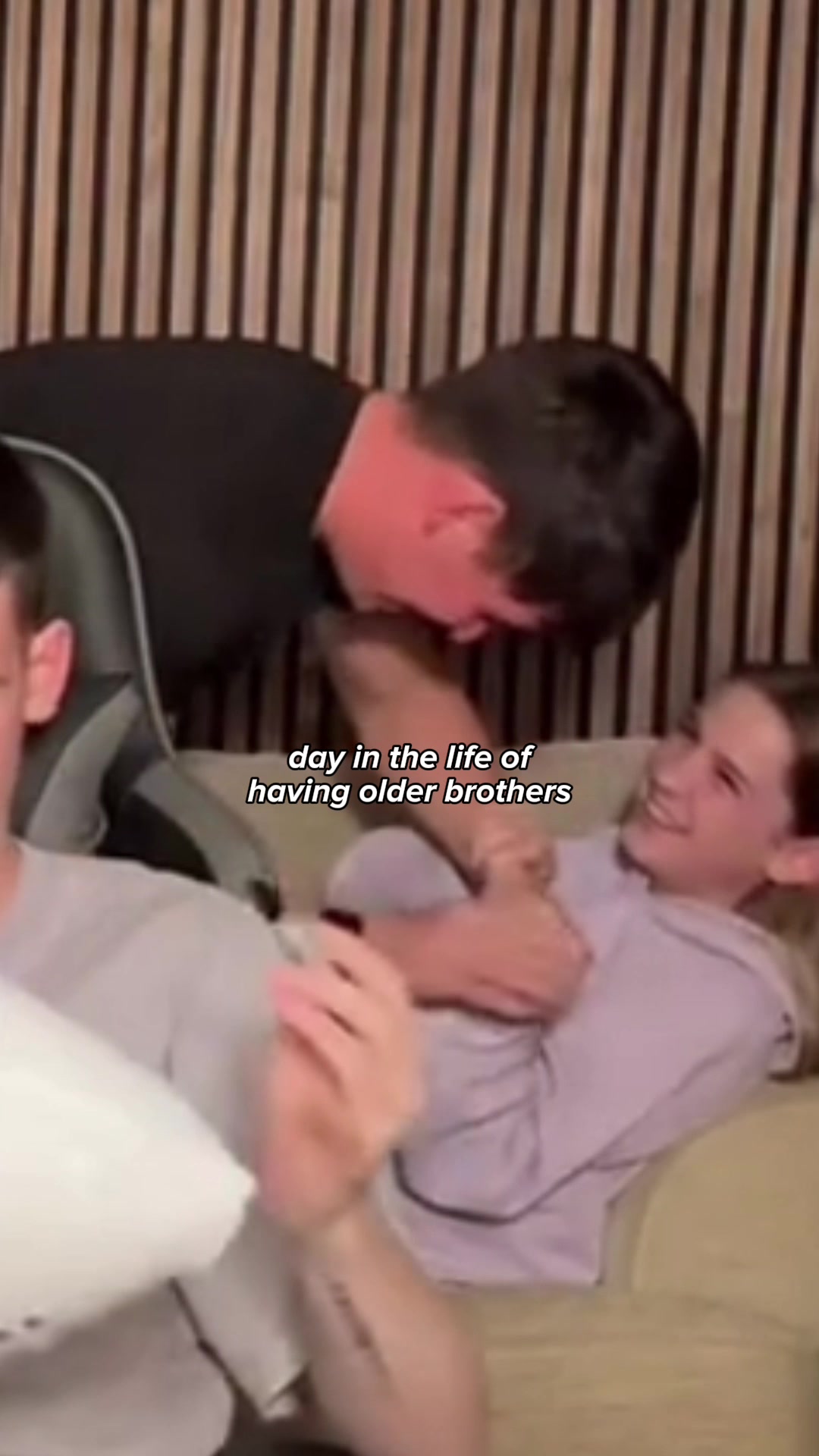 @Max & Harvey Clips
