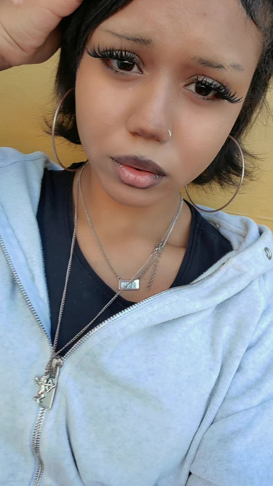 @Rena