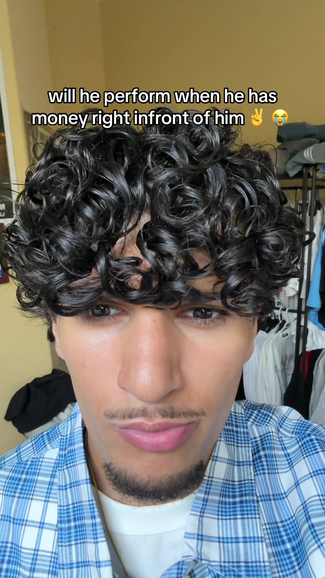 @IG: adqm.j