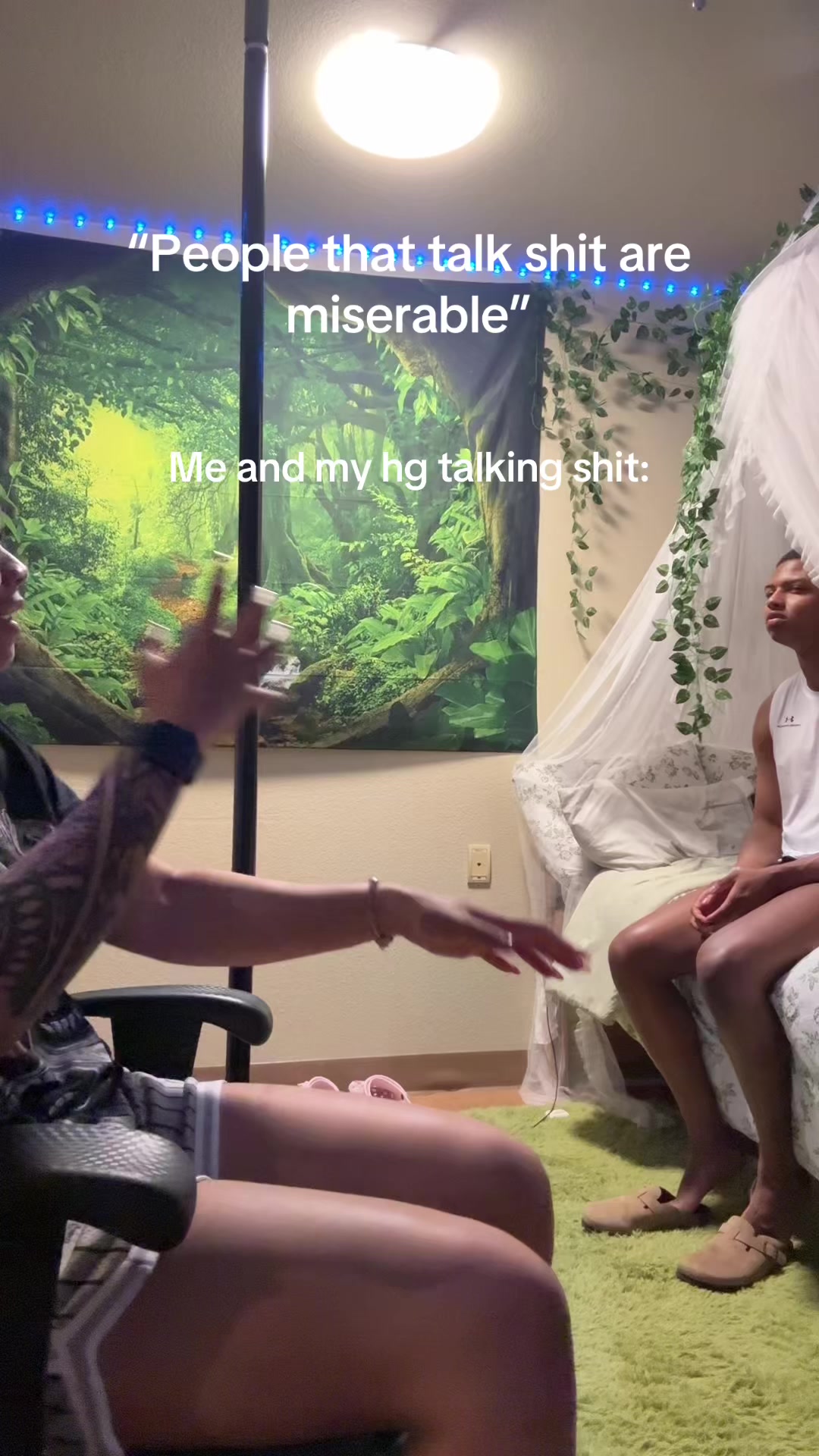 @️