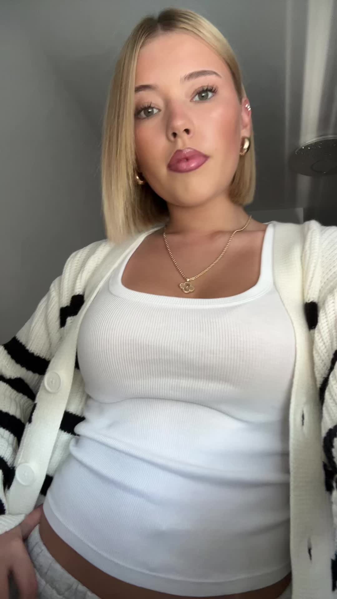 @𝓛𝓸𝓻𝓮𝓷𝓪