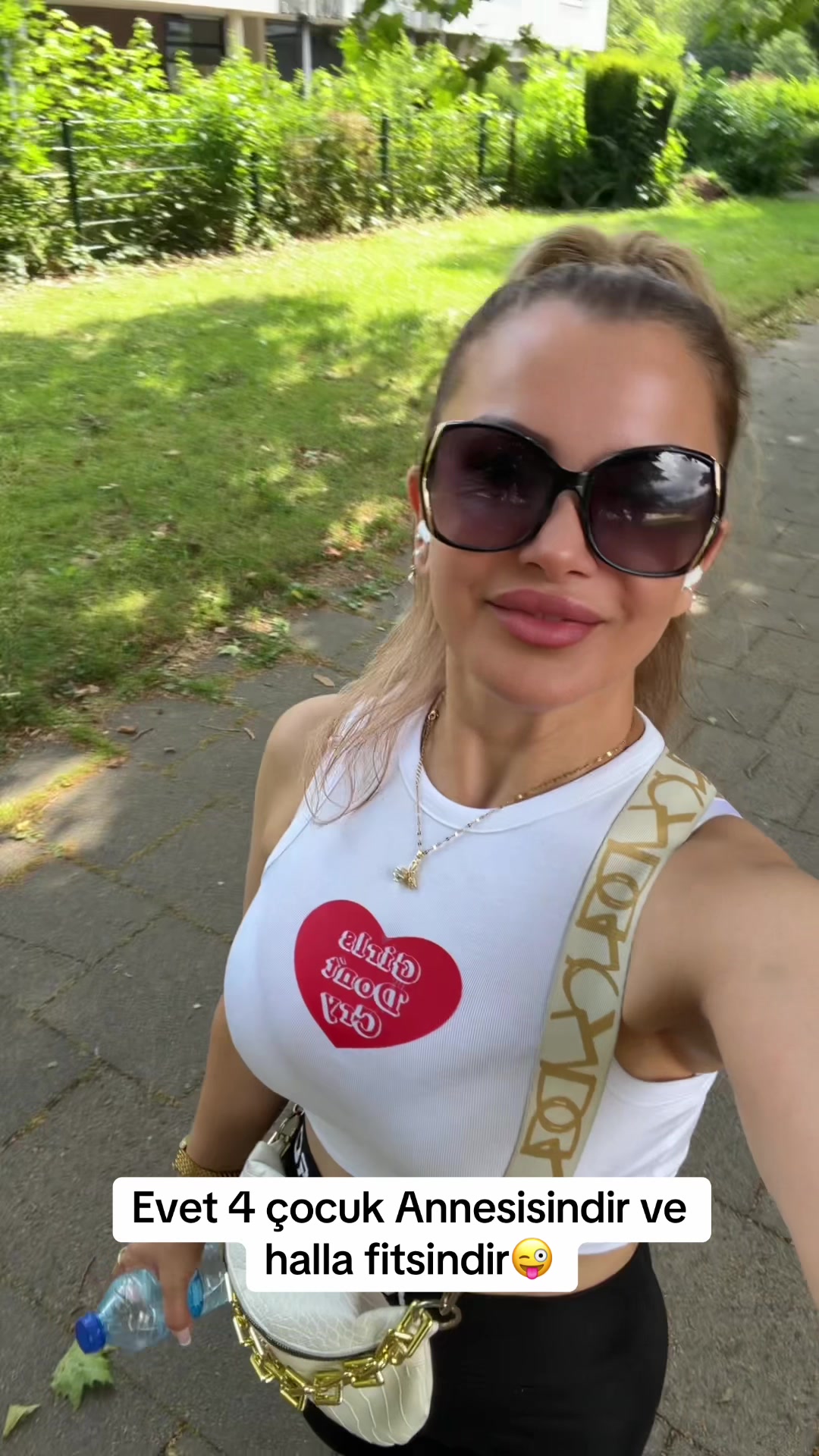 @Emoş💗