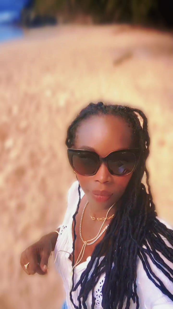 @Chenelle_restored