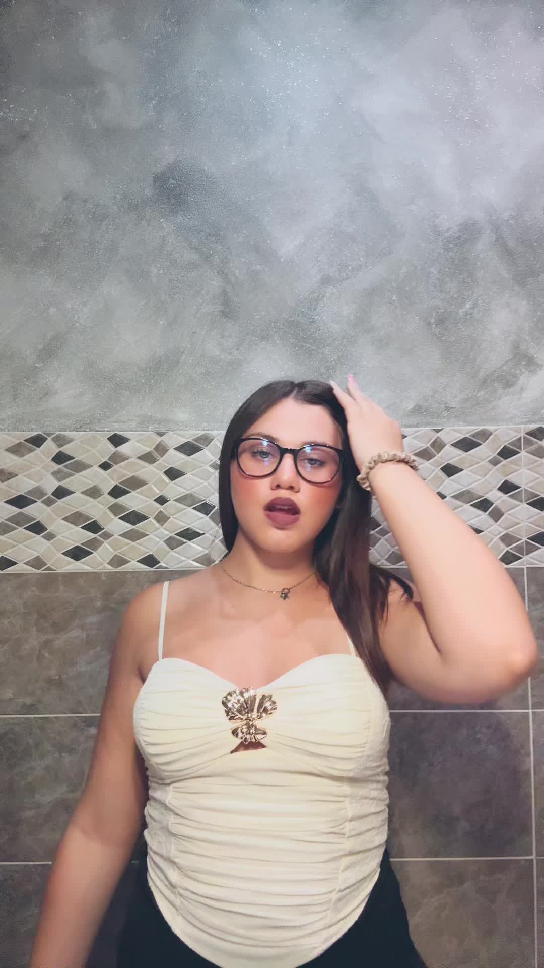 @💫