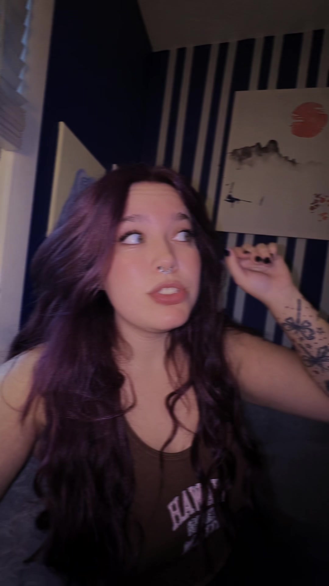 @:P