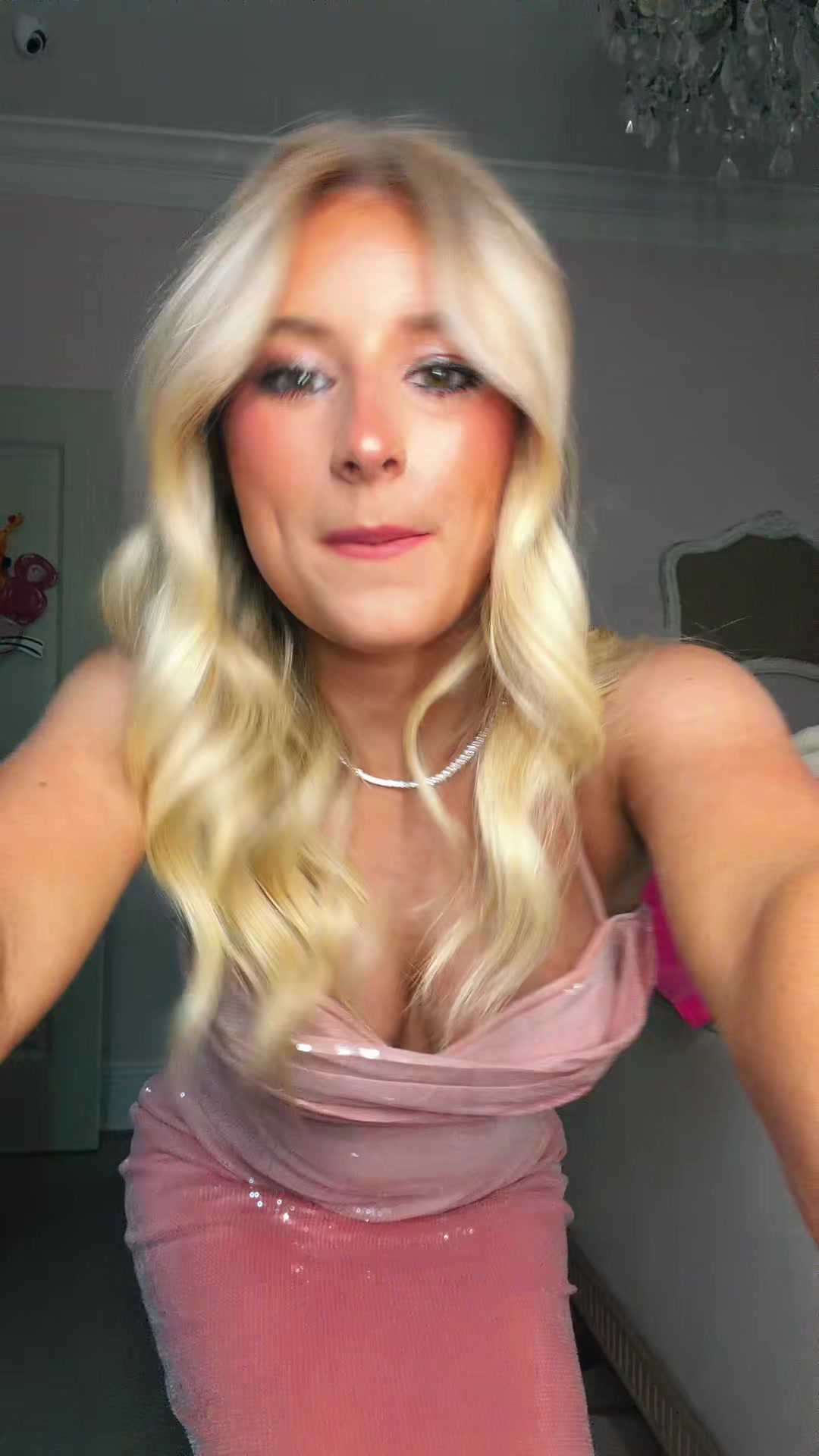 @charlottestrassel