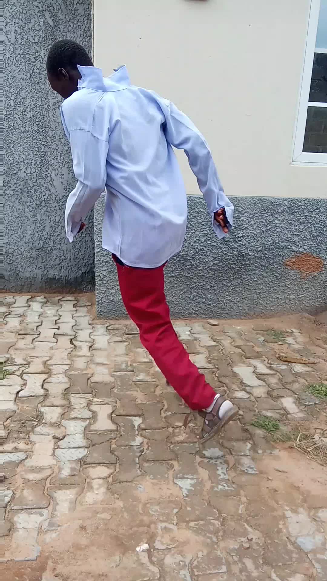@Str&euml;&egrave;t D&atilde;&ntilde;&ccedil;&euml;r 00&sup1;
