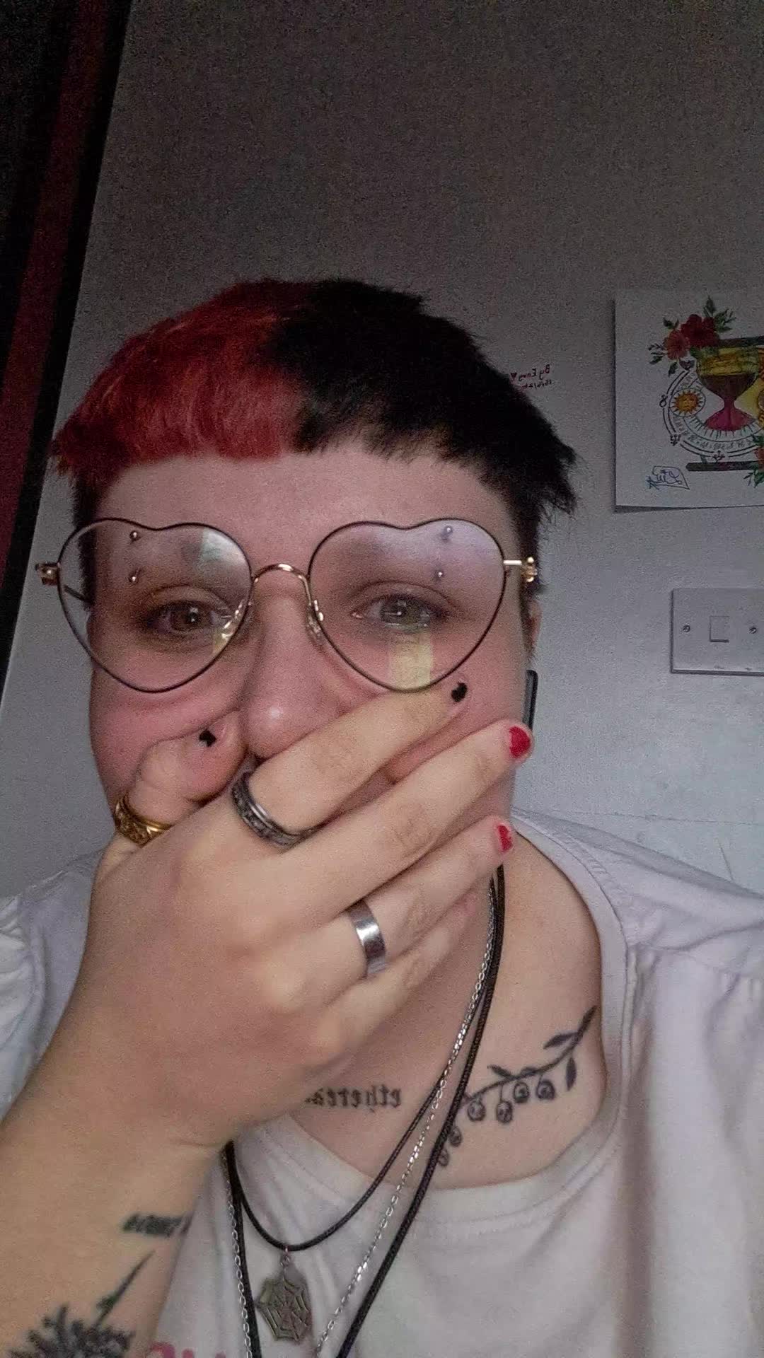 @🖤 𝕰𝖓𝖛𝖞 ❤️ (they/them)