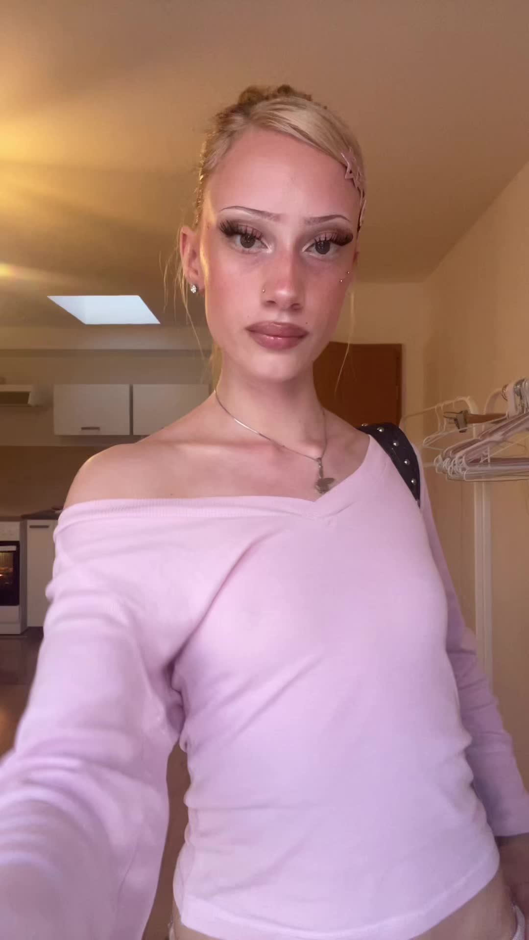 @👸🏼