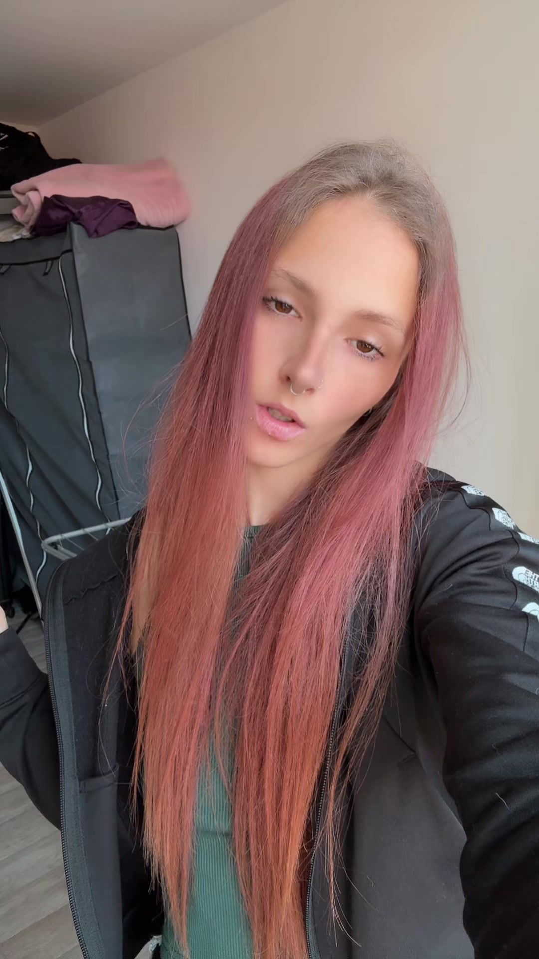 @Nini🖤🏳️🌈