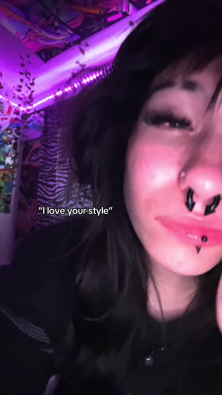 @️