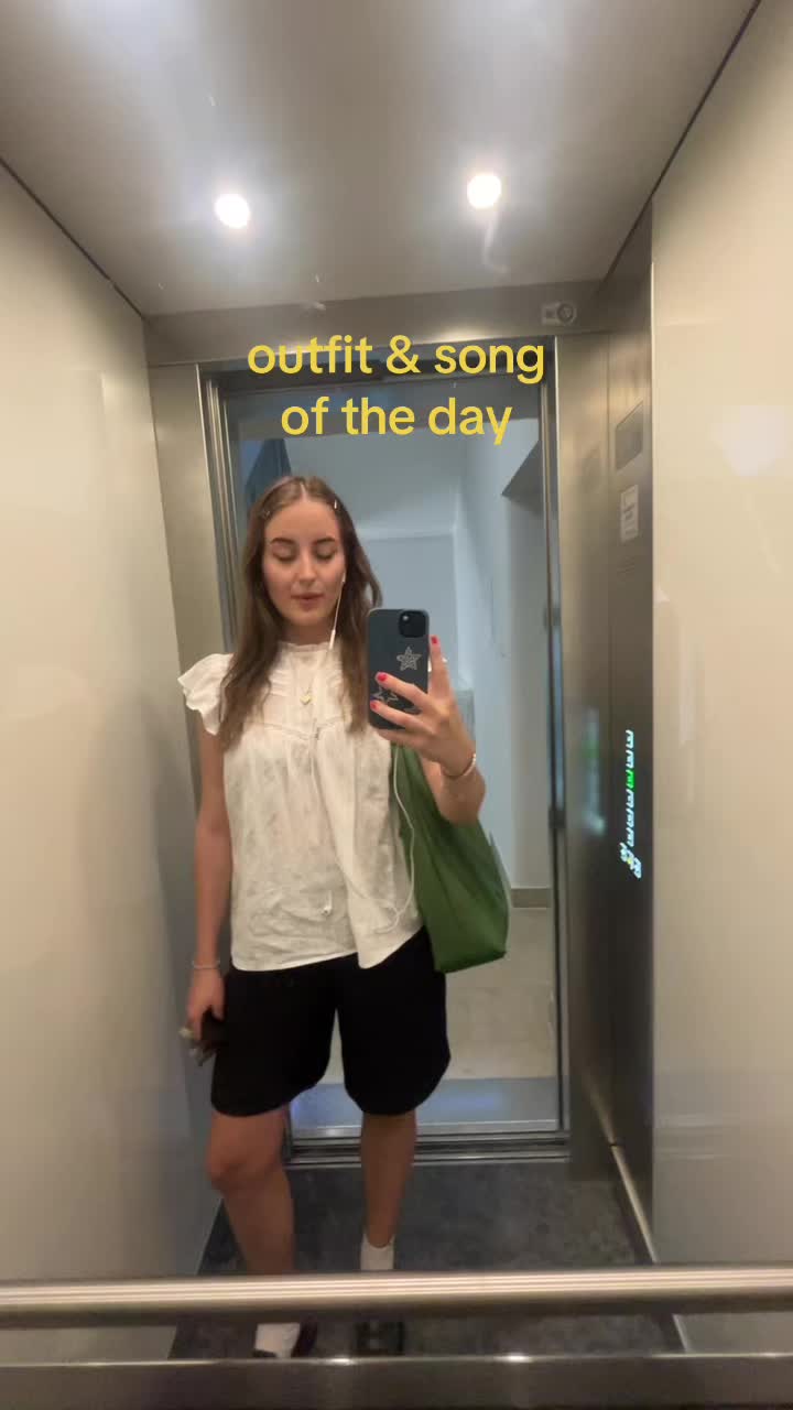 @laureybch