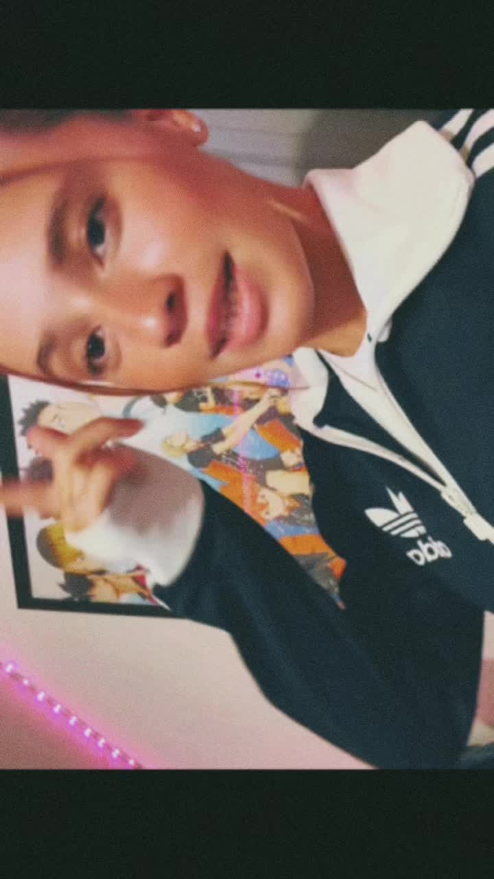@camille_rochette