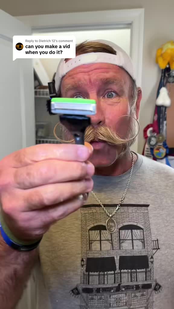 @Bobandelliothismustache