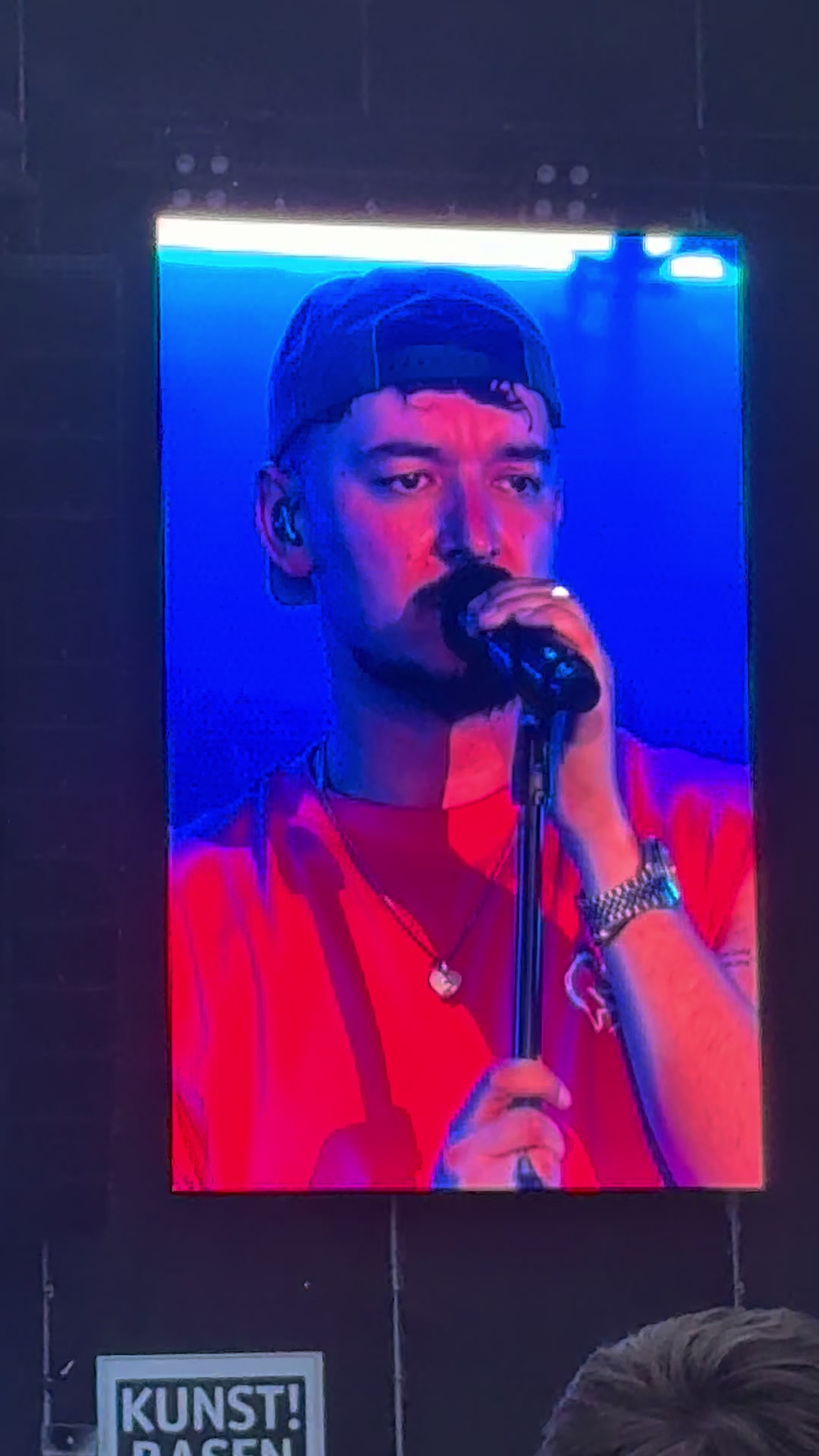 @Jessica
