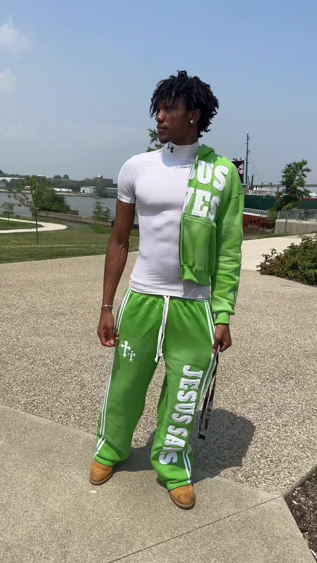 @Dre☣️