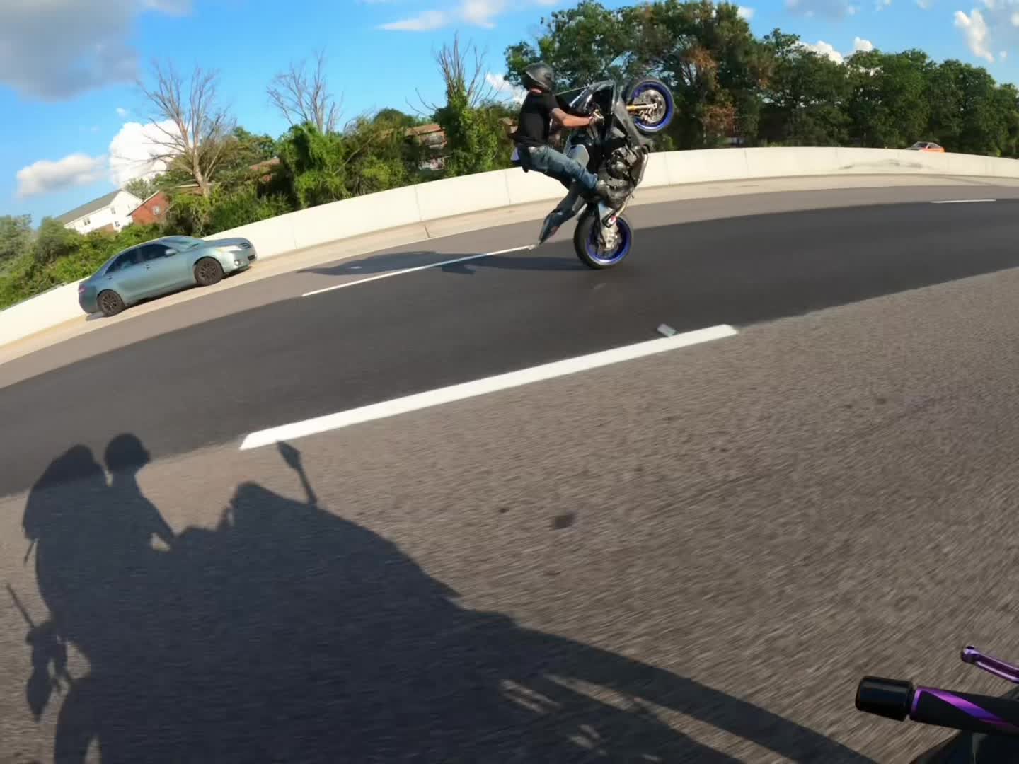 @Moto Charlie