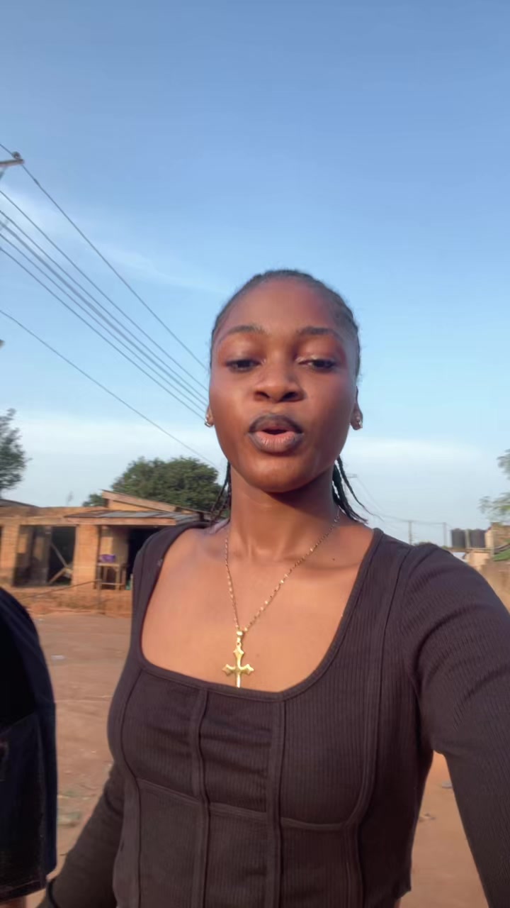 @ꨄ LADE💕🧸ꨄ