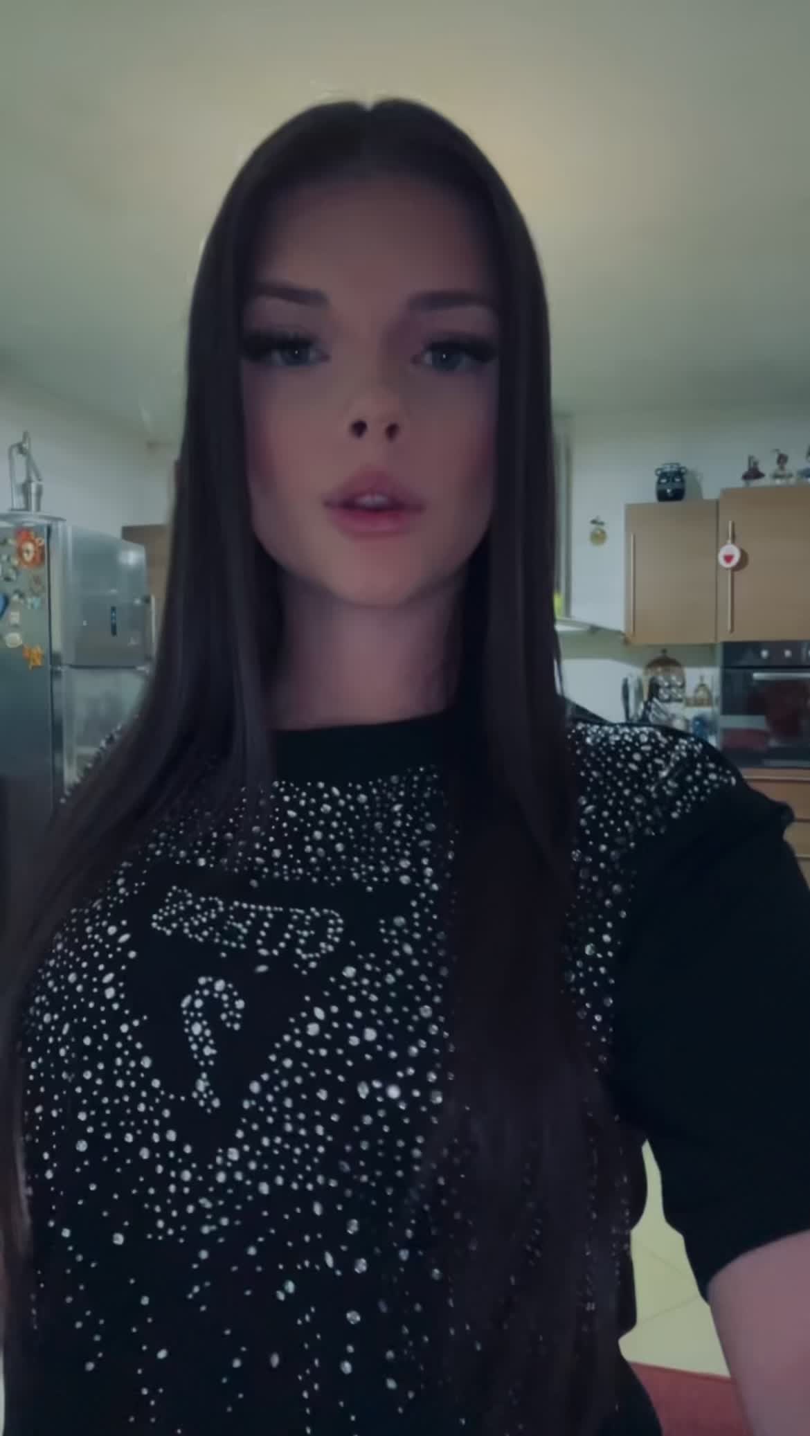 @𝑒𝓋𝒶
