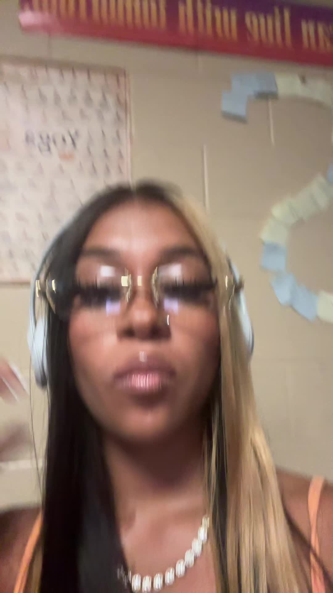 @𝐚𝐲𝐚𝐧𝐲𝐲 ❤︎