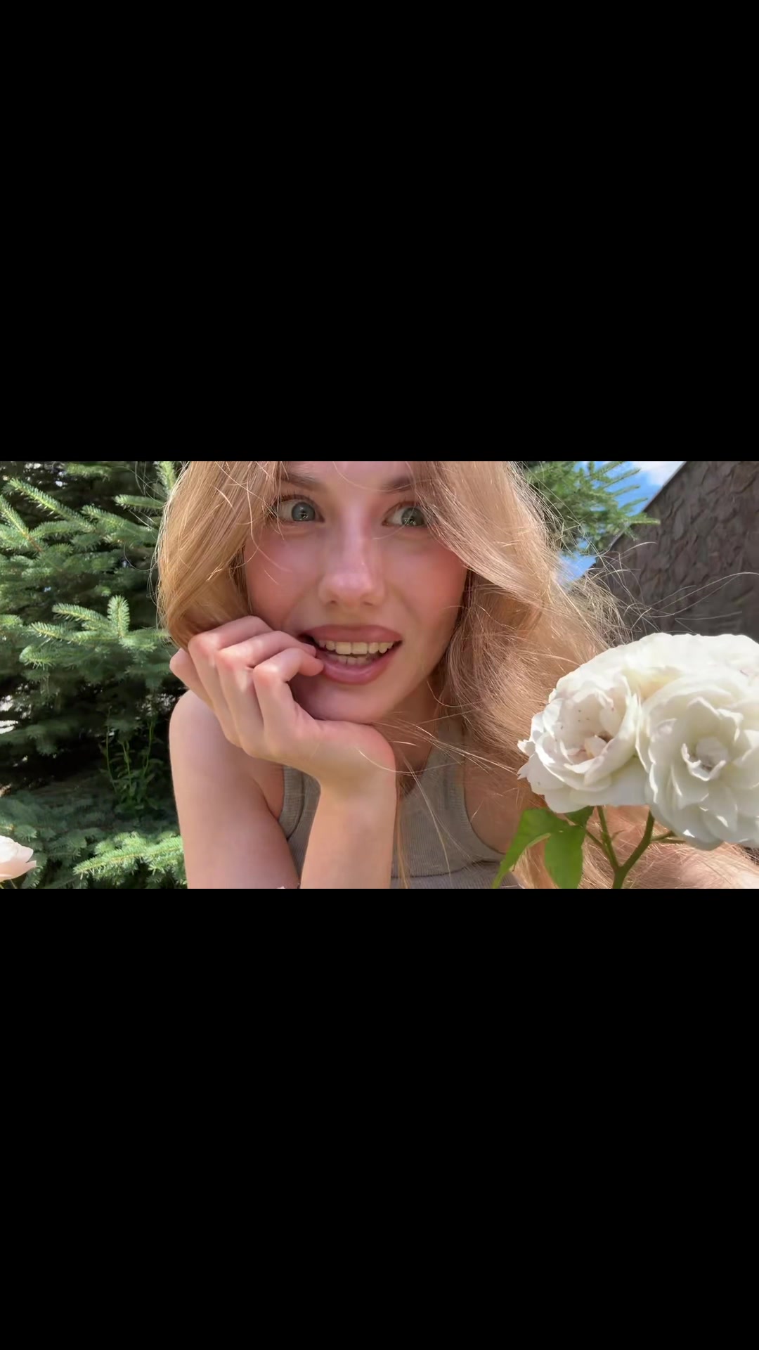 @Blondinka