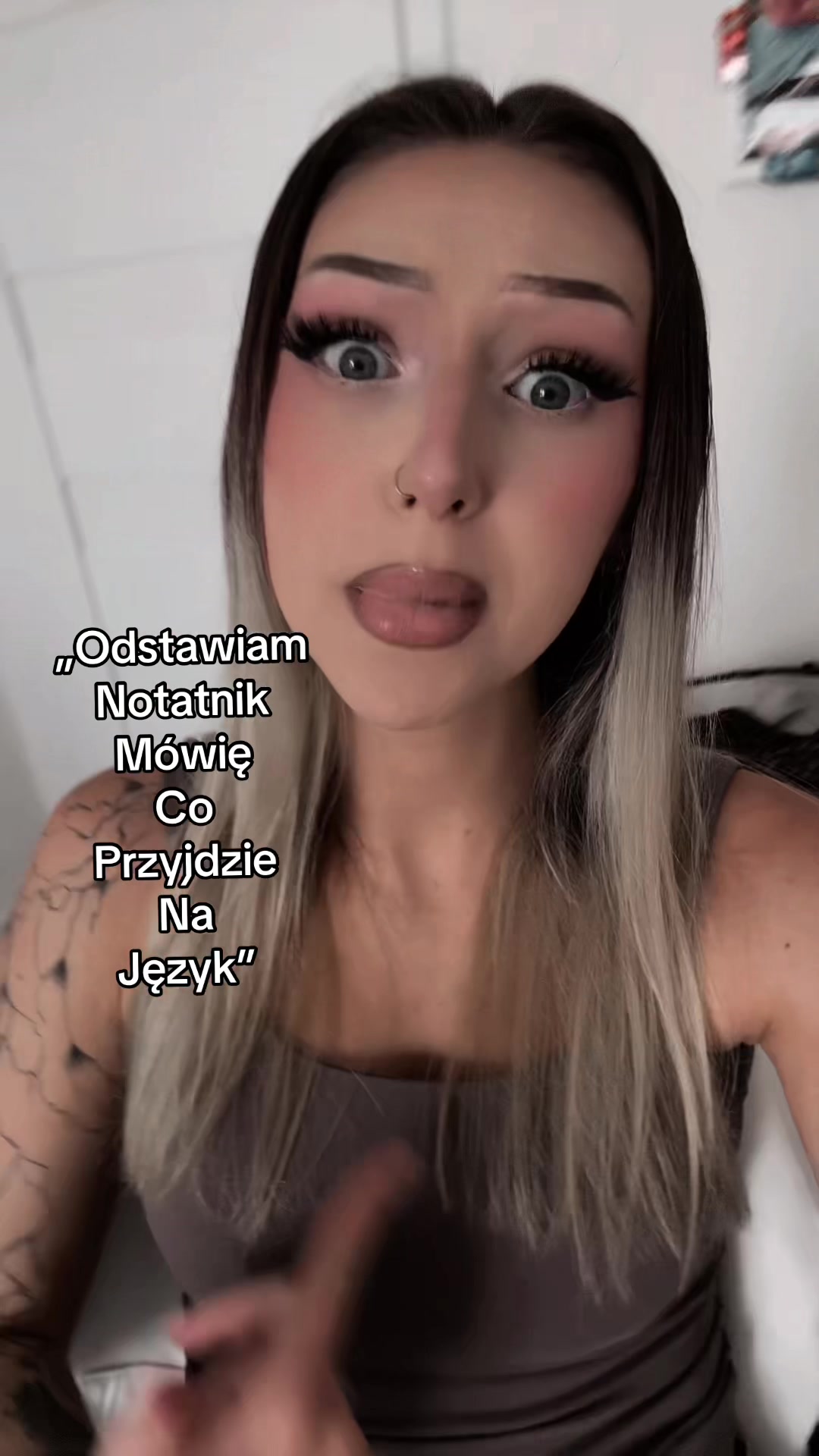 @Nikola🩷
