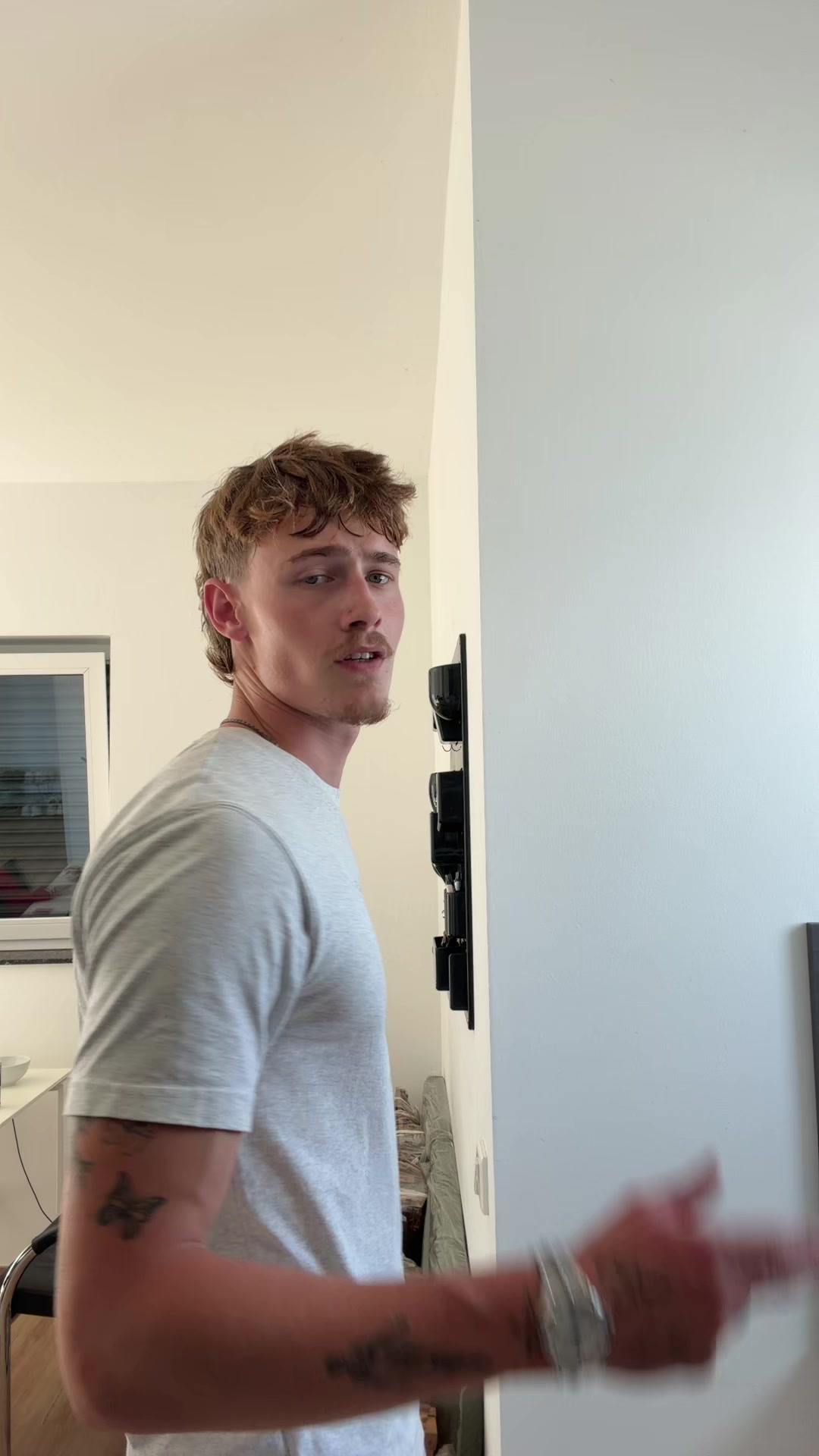 @louraintt