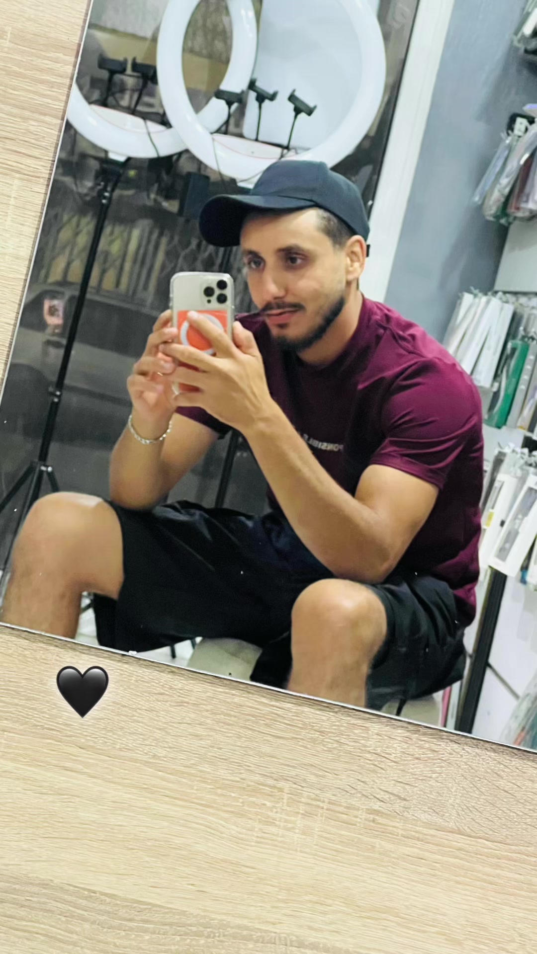 @رَائِدْ|★&hearts;︎البيريش&hearts;︎★🖤🦅