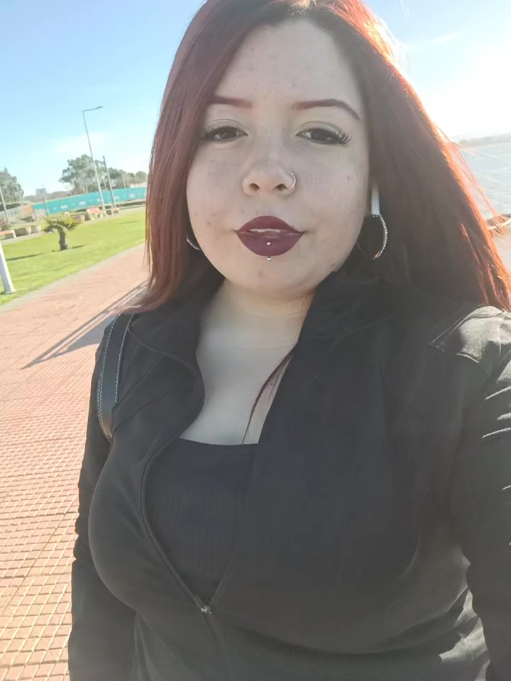 @Carolina Andrea•💋
