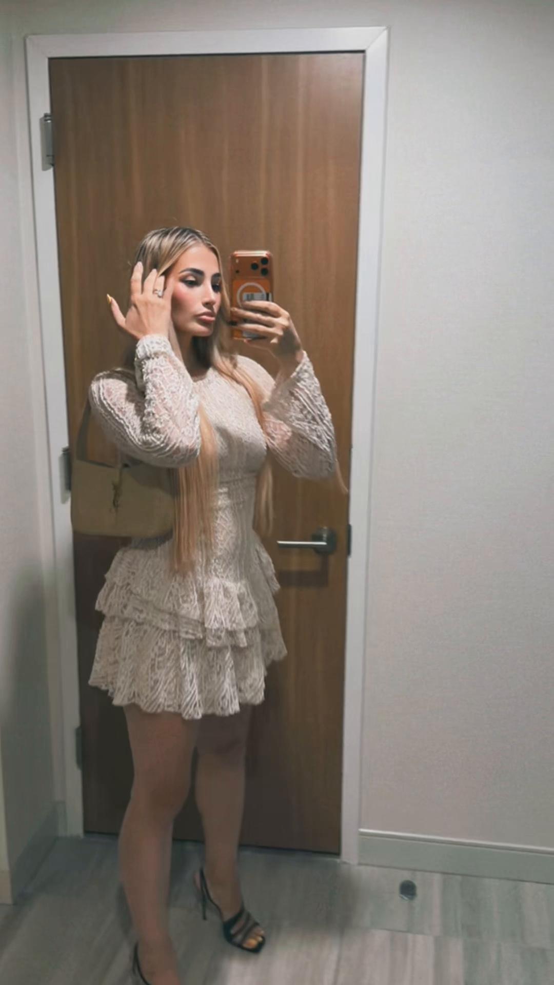 @Xhulia Kreka