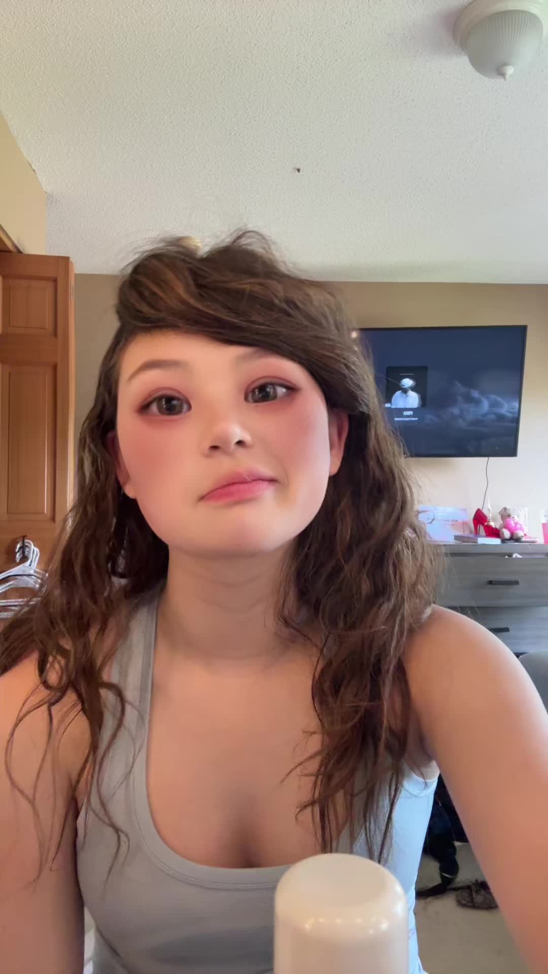 @idkimjustacurlyheadasian