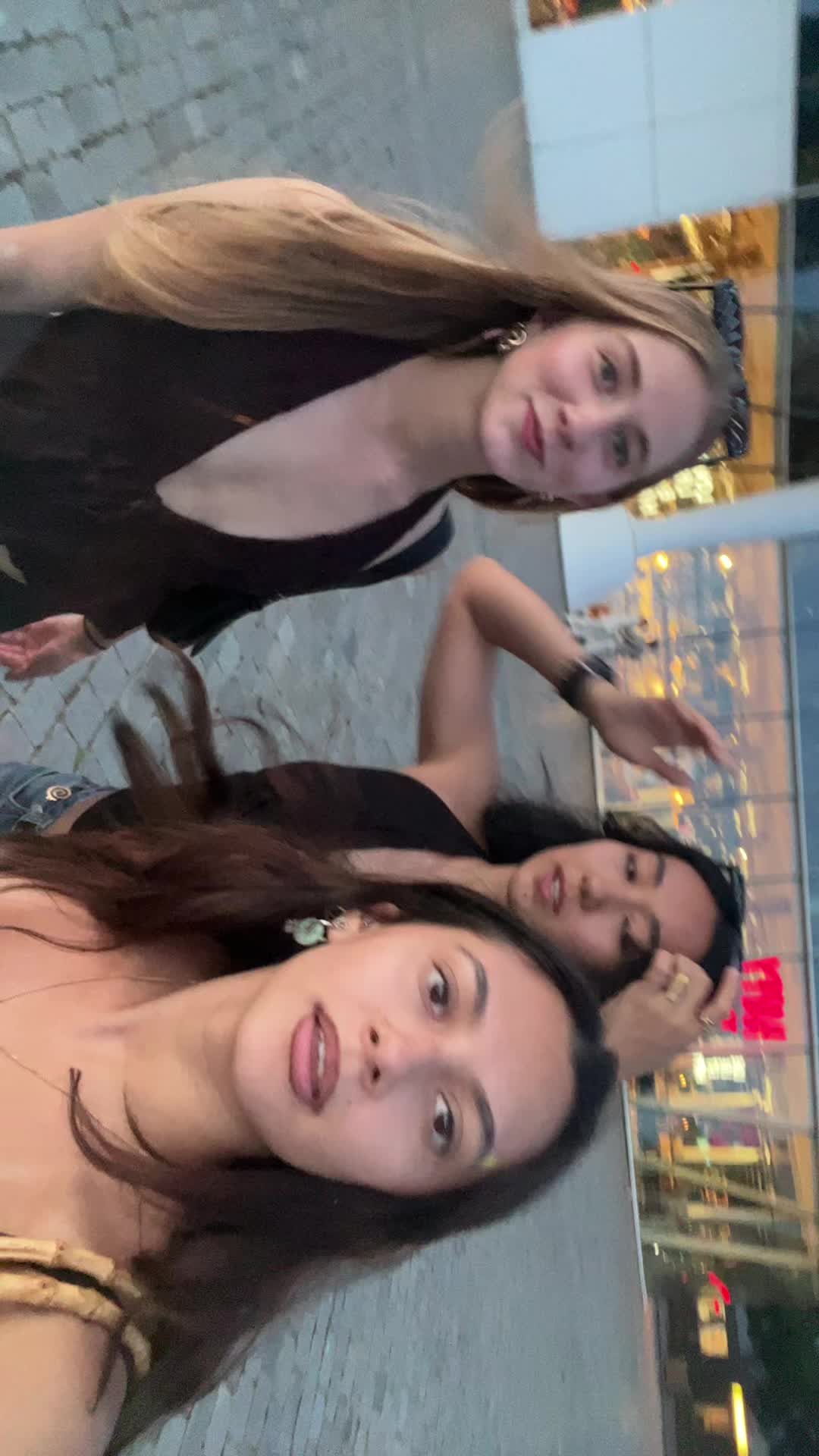 @Carlita