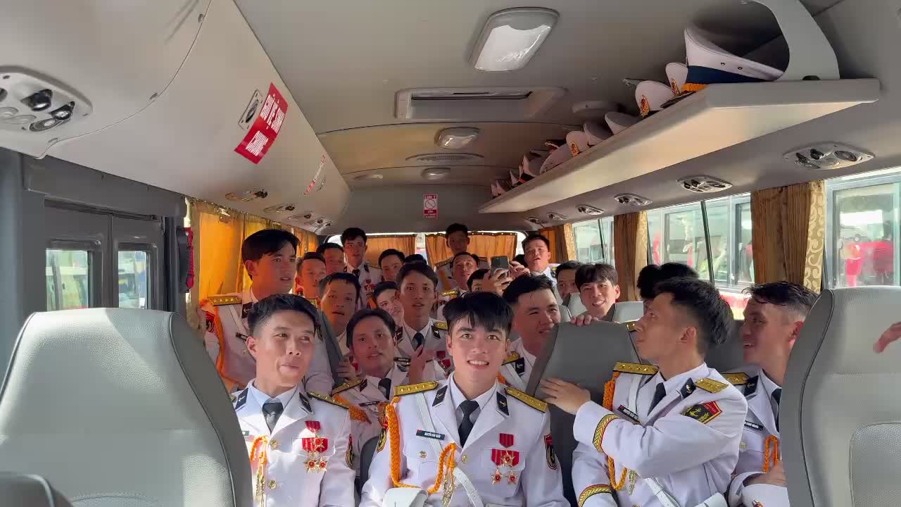 @Hải qu&acirc;n tr&ecirc;n bờ