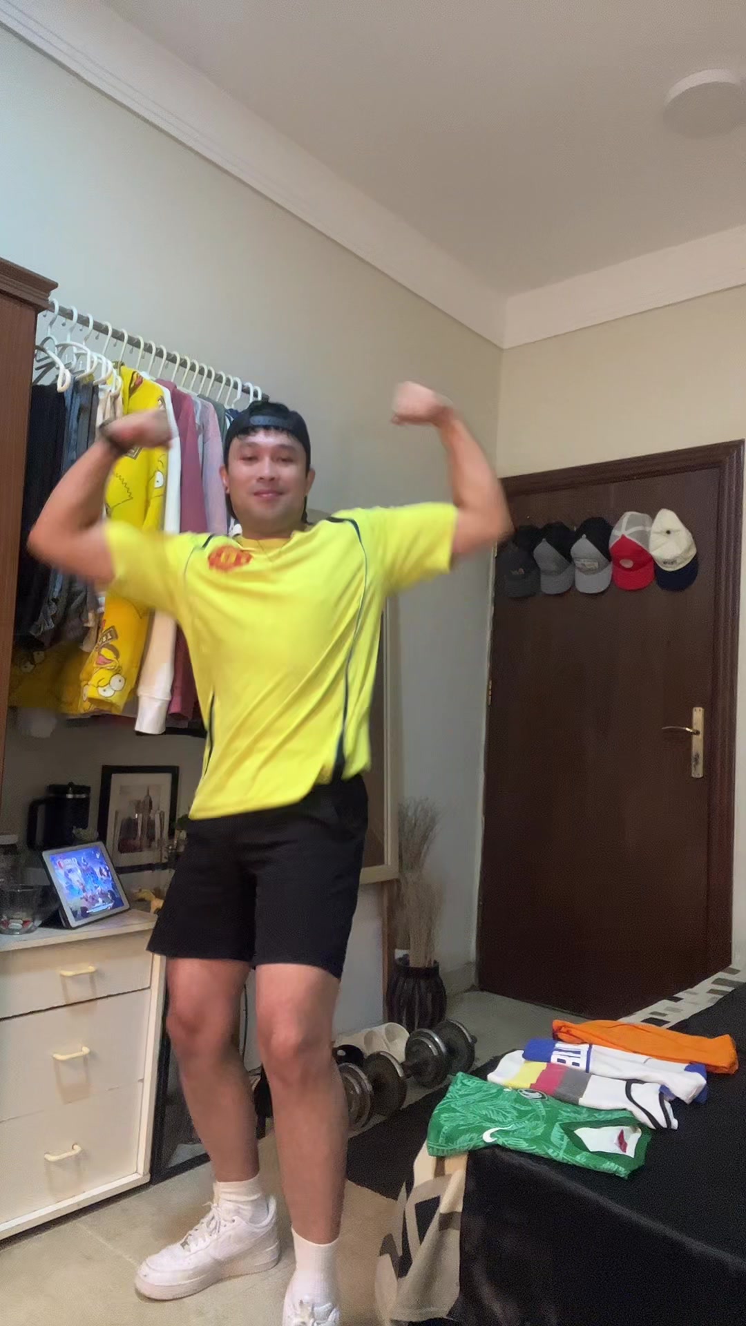 @Asianhunks28