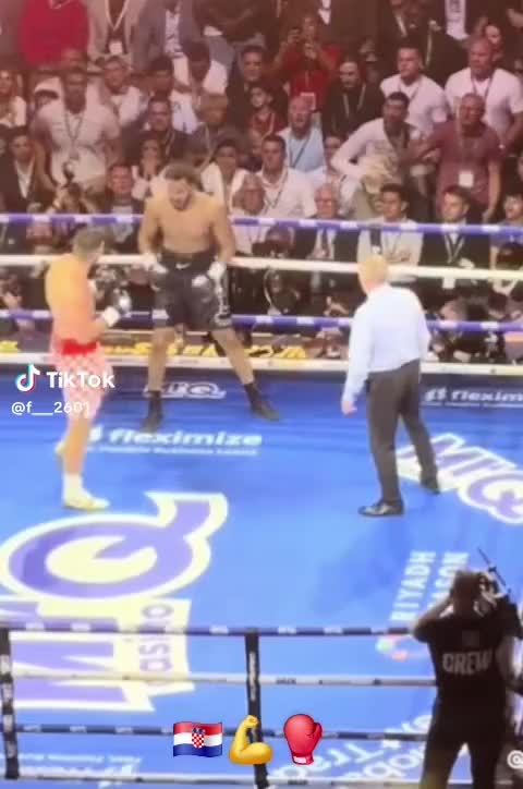 @HERCEGOVKA A ŠTA BI DRUGO BILA