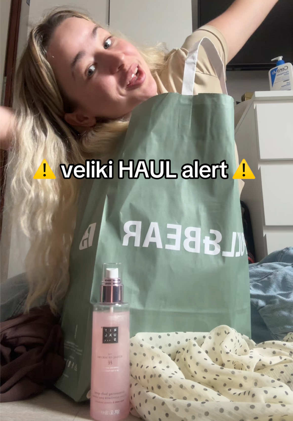 @Amiraa