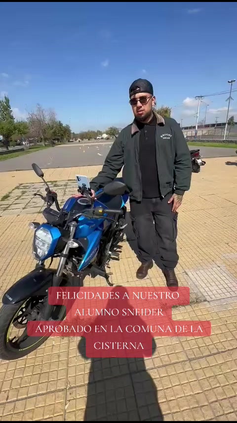@CLASESDEMOTO.GIXXERMANIA