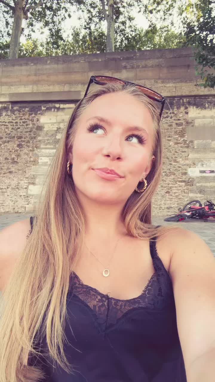 @slrlara