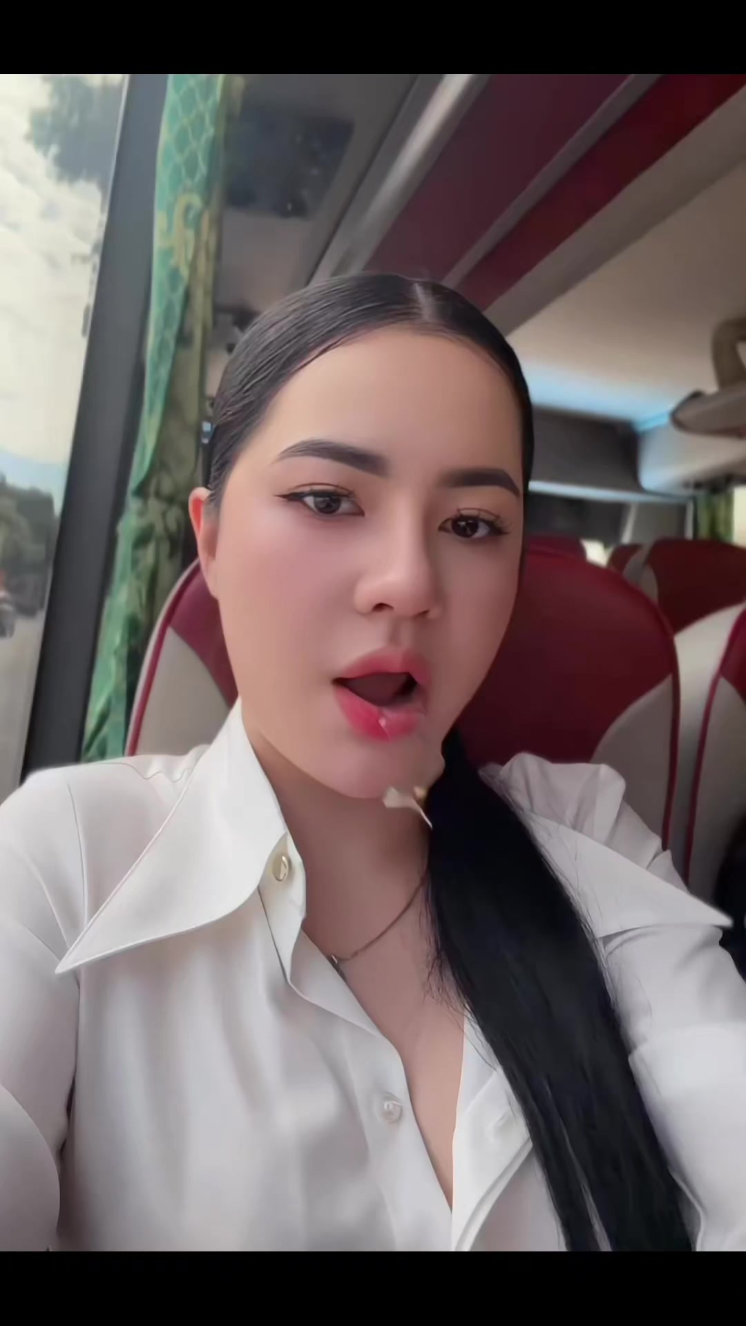 @gái công sở