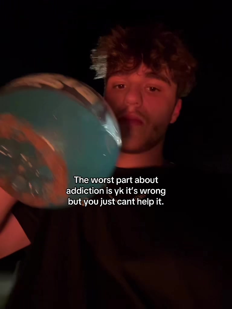@️
