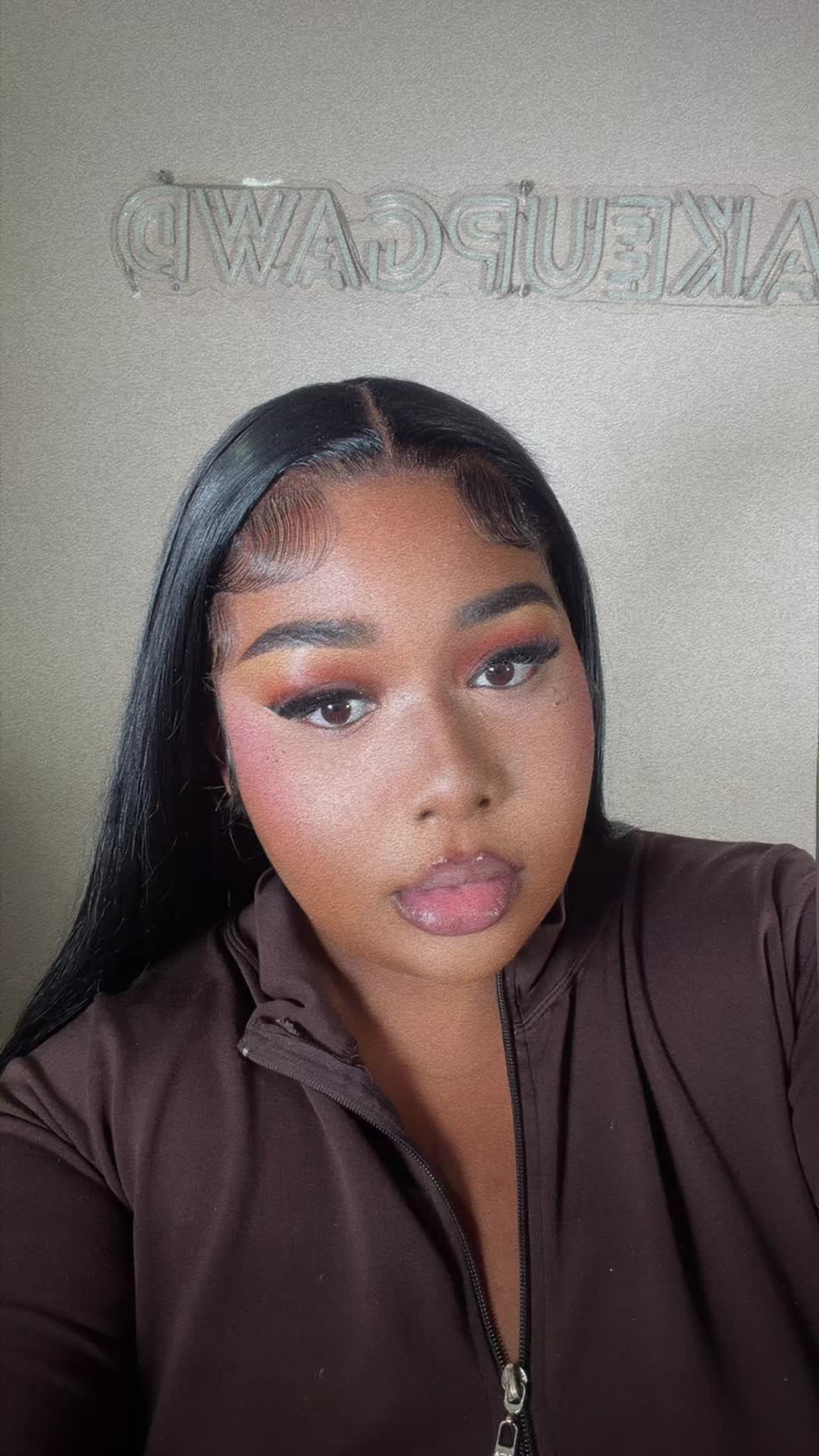 @wooladytv