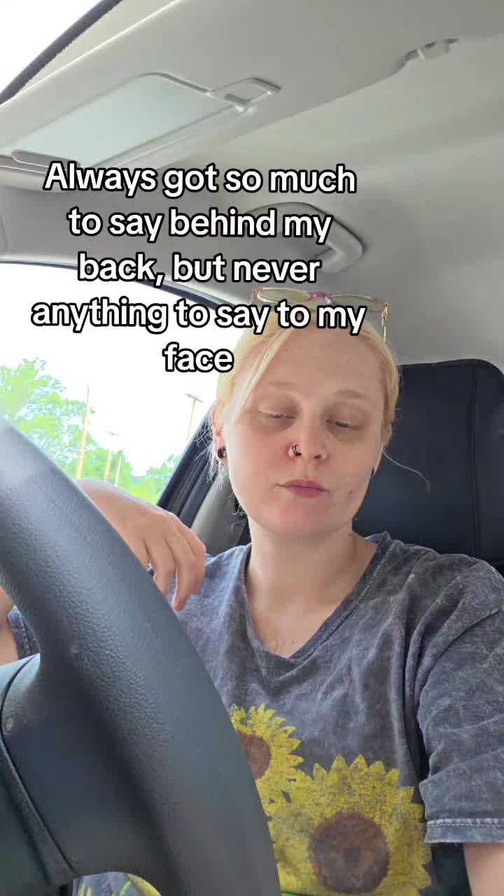 @EmieWonders