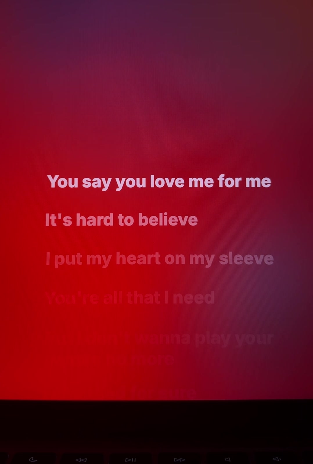 @🎧