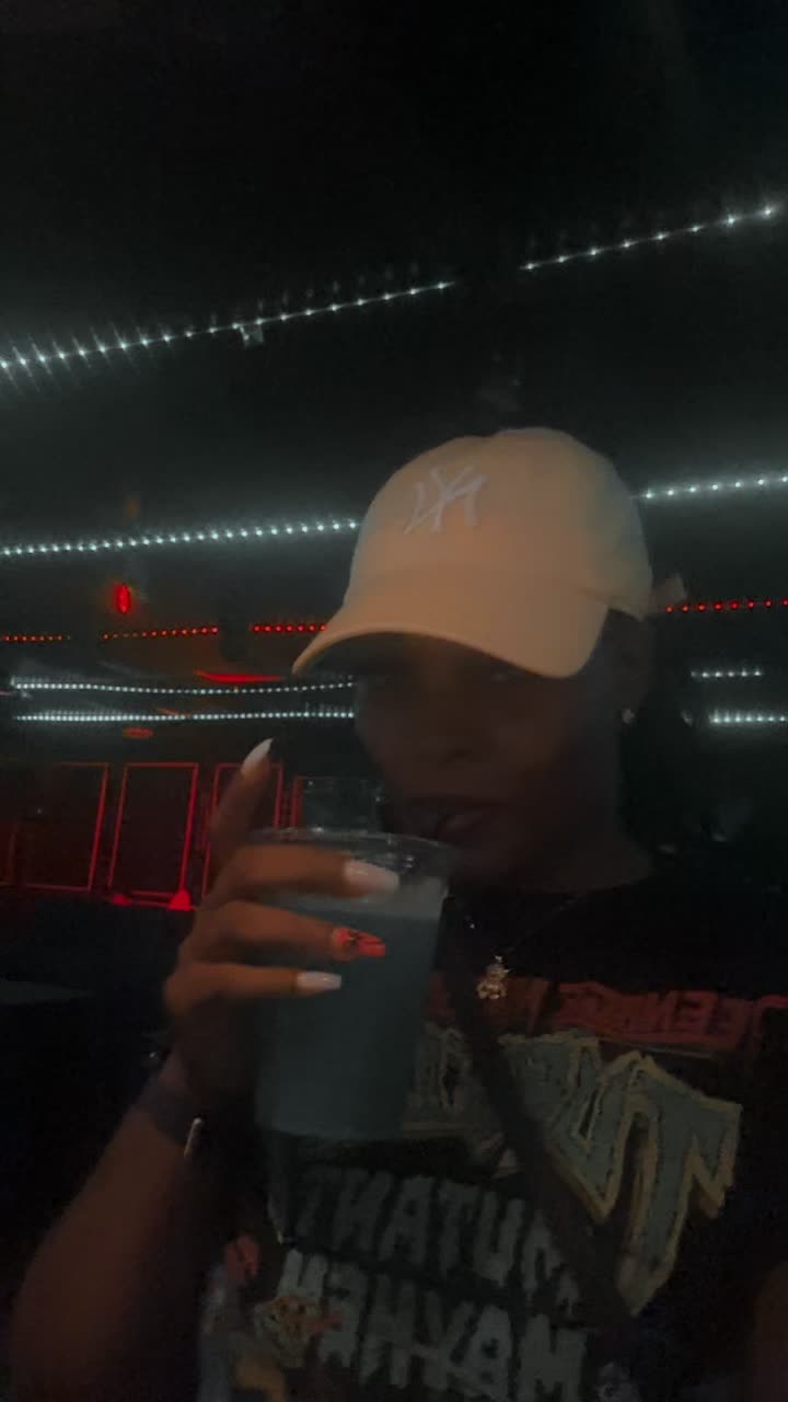 @🥀 Nicole Coston 🧸
