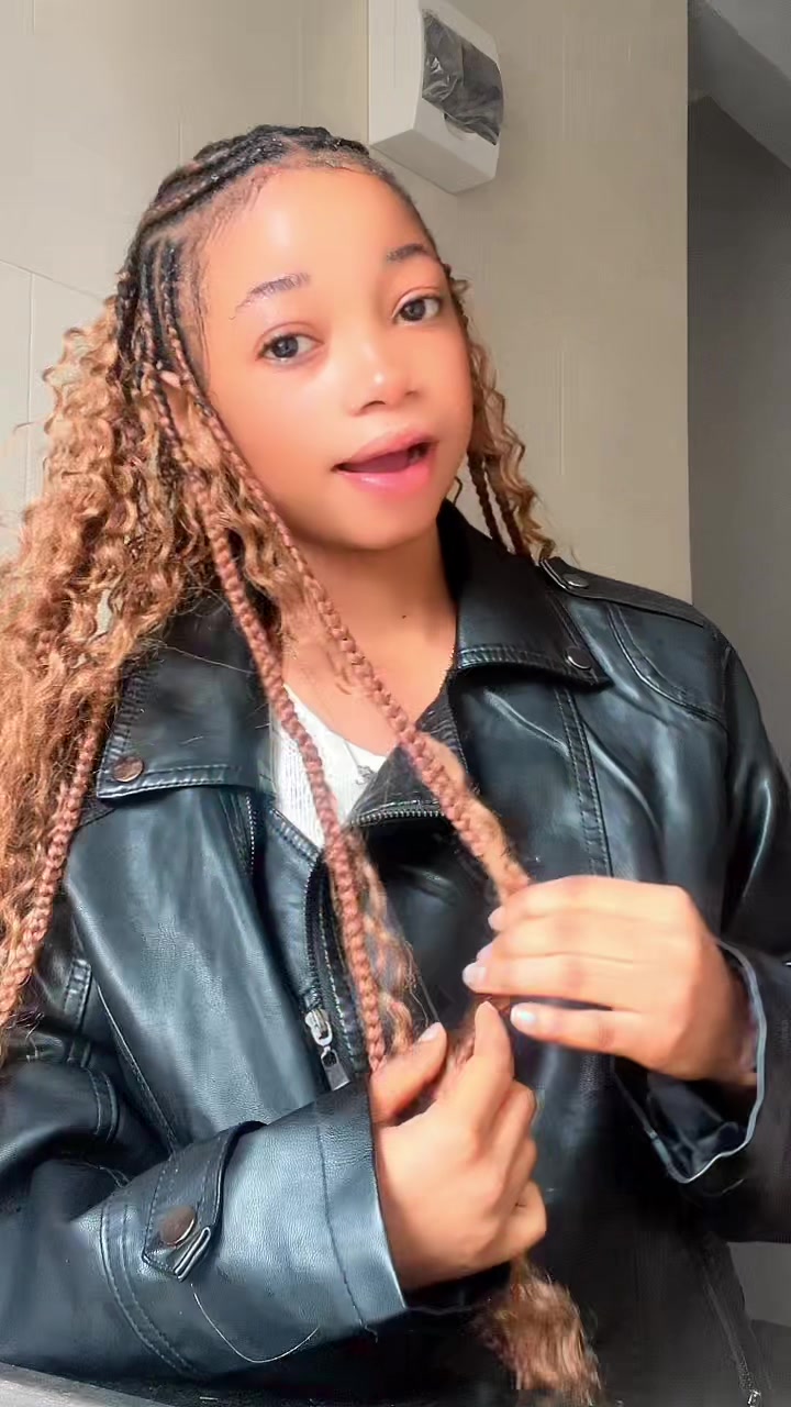 @Super__Salma🦋