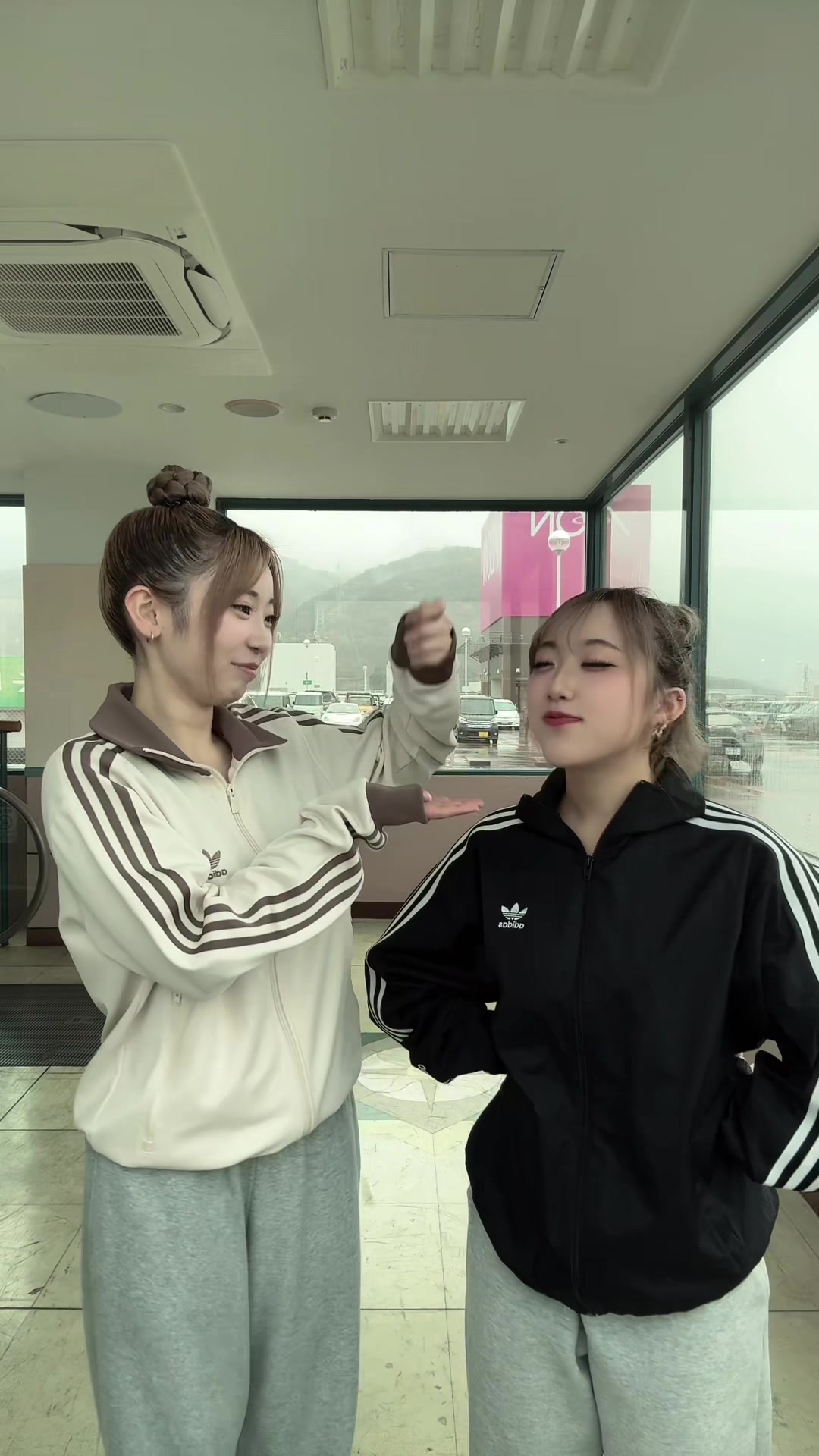 @𝗠𝗢𝗠𝗢𝗞𝗔