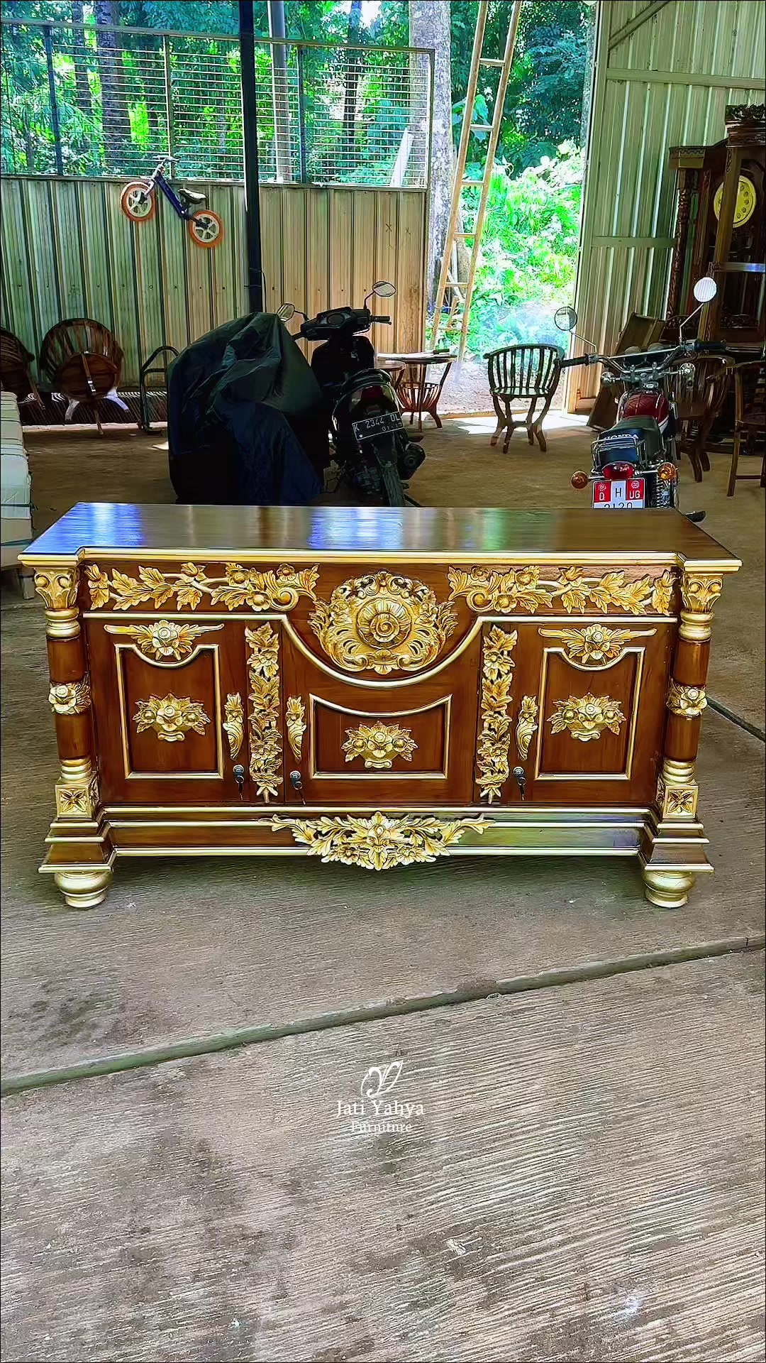 @Jati Yahya Furniture