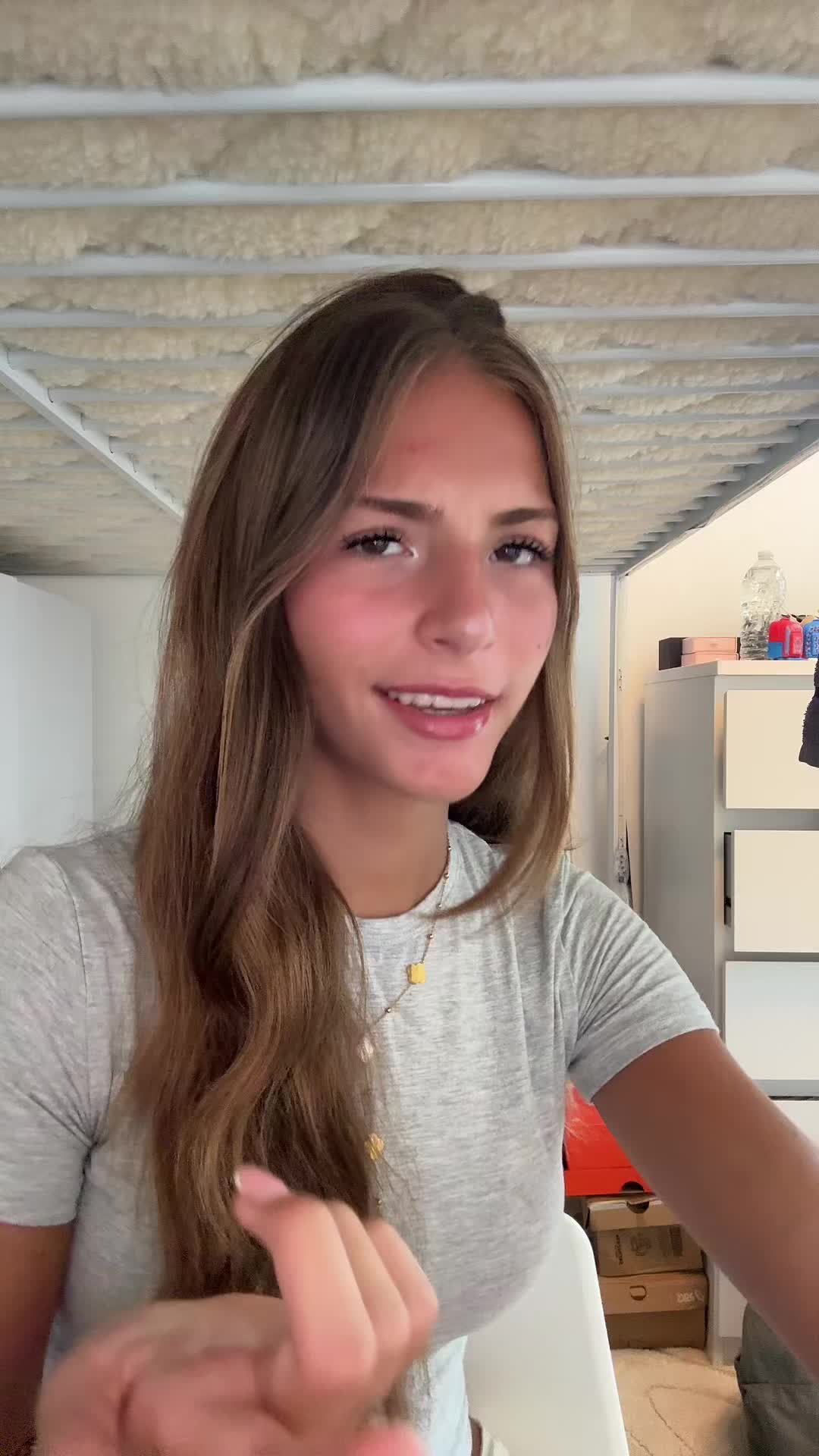@𝓵𝓮́𝓪🌺