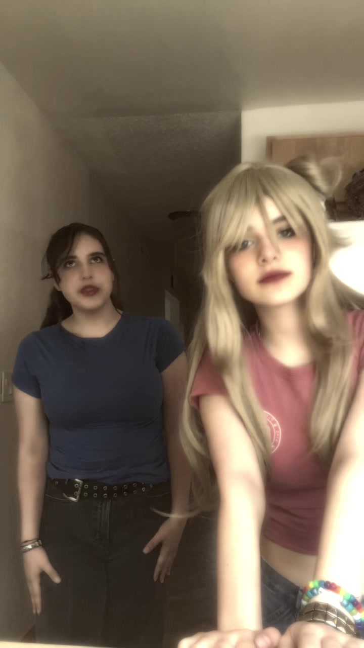 @Skadooshnoodle